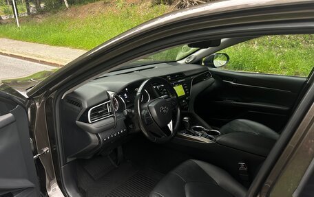Toyota Camry, 2019 год, 3 480 000 рублей, 12 фотография