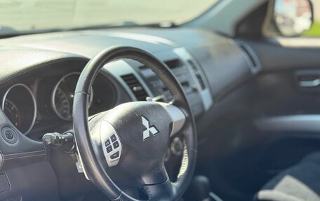 Mitsubishi Outlander III рестайлинг 3, 2012 год, 1 200 000 рублей, 12 фотография
