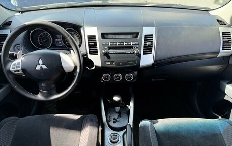 Mitsubishi Outlander III рестайлинг 3, 2012 год, 1 200 000 рублей, 13 фотография