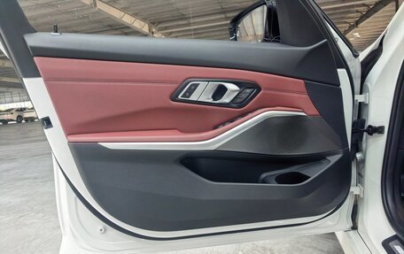 BMW 3 серия, 2023 год, 3 645 000 рублей, 26 фотография