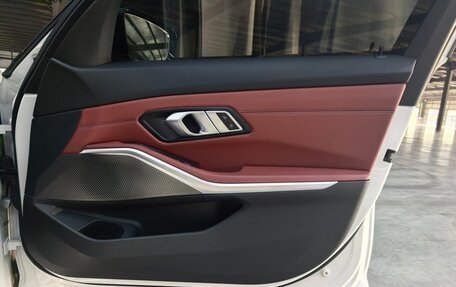 BMW 3 серия, 2023 год, 3 645 000 рублей, 27 фотография
