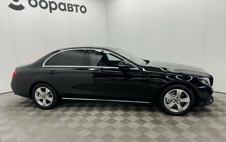 Mercedes-Benz E-Класс, 2017 год, 2 524 000 рублей, 5 фотография