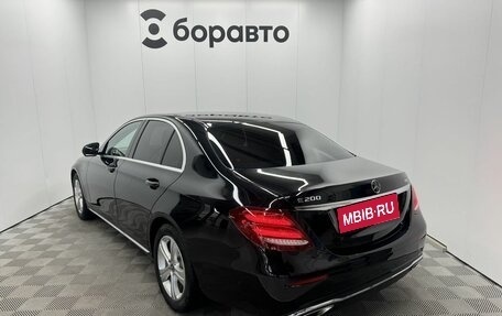 Mercedes-Benz E-Класс, 2017 год, 2 524 000 рублей, 8 фотография