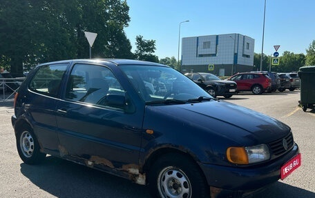 Volkswagen Polo III рестайлинг, 1998 год, 99 000 рублей, 1 фотография