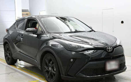 Toyota C-HR I рестайлинг, 2022 год, 1 980 000 рублей, 5 фотография