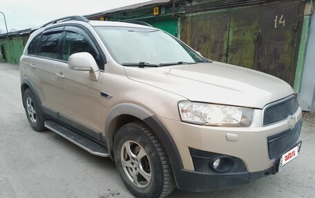 Chevrolet Captiva I, 2012 год, 1 299 990 рублей, 3 фотография