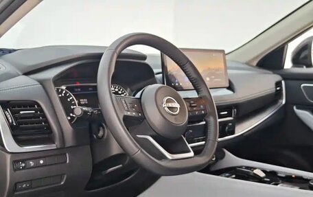 Nissan X-Trail, 2024 год, 4 100 000 рублей, 15 фотография