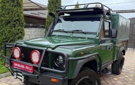 Land Rover Defender I, 1998 год, 2 900 000 рублей, 1 фотография