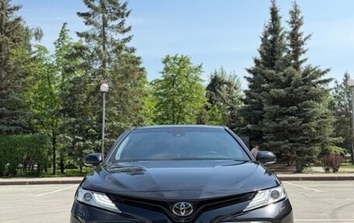 Toyota Camry, 2019 год, 3 290 000 рублей, 1 фотография