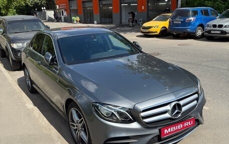 Mercedes-Benz E-Класс, 2019 год, 3 843 000 рублей, 1 фотография