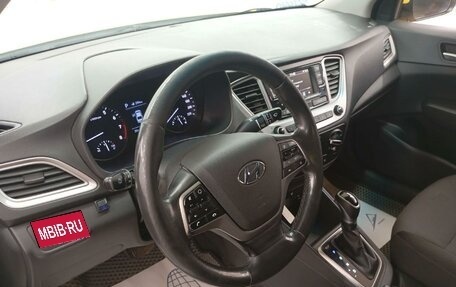 Hyundai Solaris II рестайлинг, 2019 год, 975 000 рублей, 1 фотография