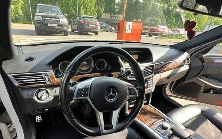 Mercedes-Benz E-Класс, 2012 год, 1 790 000 рублей, 11 фотография