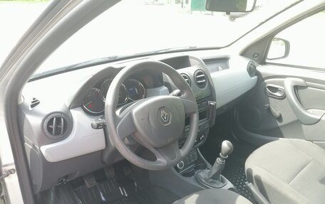 Renault Duster I рестайлинг, 2017 год, 1 300 000 рублей, 36 фотография