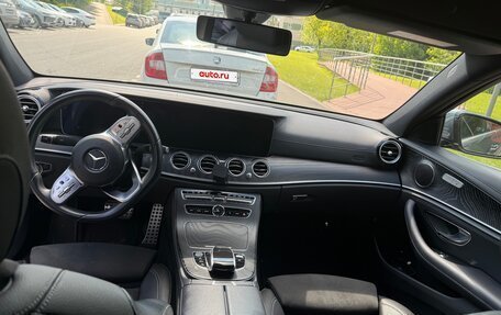 Mercedes-Benz E-Класс, 2019 год, 3 843 000 рублей, 4 фотография