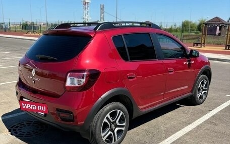 Renault Sandero II рестайлинг, 2018 год, 1 290 000 рублей, 2 фотография
