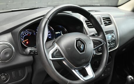 Renault Logan II, 2020 год, 900 000 рублей, 13 фотография