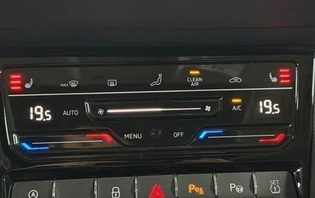 Skoda Karoq I, 2022 год, 2 200 000 рублей, 12 фотография