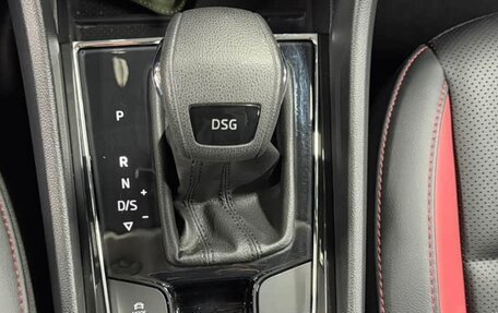 Skoda Karoq I, 2022 год, 2 200 000 рублей, 11 фотография