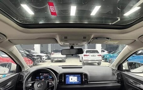 Skoda Karoq I, 2022 год, 2 200 000 рублей, 9 фотография
