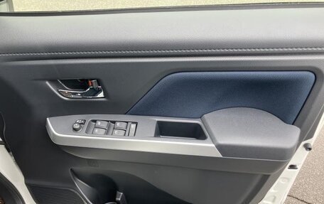 Toyota Roomy I, 2022 год, 868 000 рублей, 13 фотография