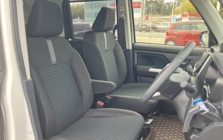 Toyota Roomy I, 2022 год, 868 000 рублей, 6 фотография