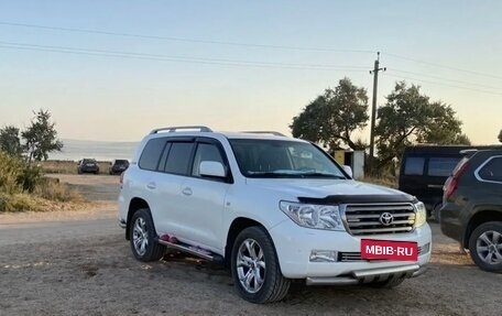 Toyota Land Cruiser 200, 2011 год, 2 000 000 рублей, 6 фотография