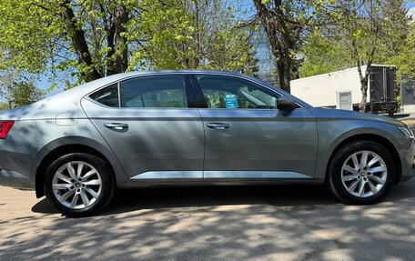 Skoda Superb III рестайлинг, 2020 год, 1 830 000 рублей, 7 фотография