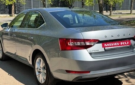 Skoda Superb III рестайлинг, 2020 год, 1 830 000 рублей, 3 фотография