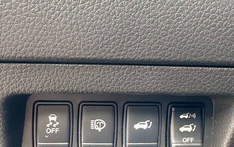 Nissan X-Trail, 2018 год, 2 000 000 рублей, 12 фотография