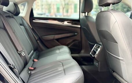 Volkswagen Passat B8 рестайлинг, 2023 год, 2 170 000 рублей, 16 фотография