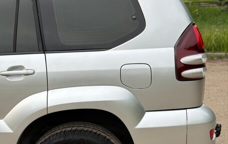 Toyota Land Cruiser Prado 120 рестайлинг, 2008 год, 1 699 000 рублей, 10 фотография