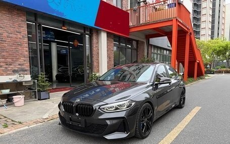BMW 1 серия, 2022 год, 1 770 000 рублей, 3 фотография
