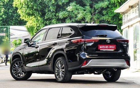 Toyota Highlander, 2026 год, 5 300 000 рублей, 8 фотография