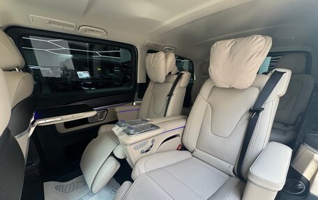 Mercedes-Benz V-Класс, 2026 год, 14 490 000 рублей, 23 фотография