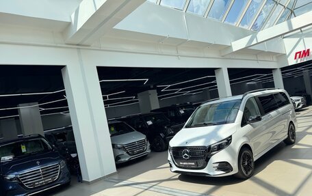 Mercedes-Benz V-Класс, 2026 год, 14 490 000 рублей, 38 фотография