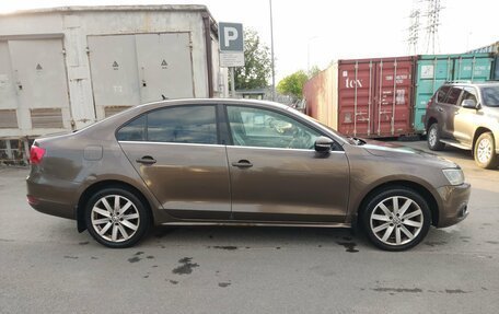 Volkswagen Jetta VI, 2013 год, 799 000 рублей, 4 фотография