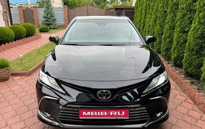 Toyota Camry, 2021 год, 3 370 000 рублей, 1 фотография