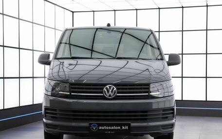Volkswagen Caravelle T6 рестайлинг, 2019 год, 2 749 000 рублей, 2 фотография