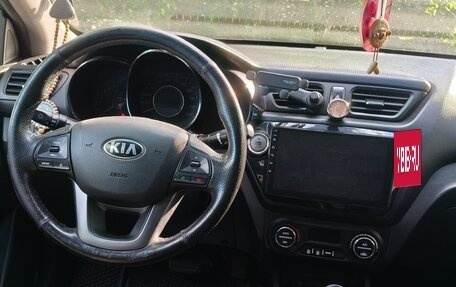 KIA Rio III рестайлинг, 2013 год, 850 000 рублей, 6 фотография