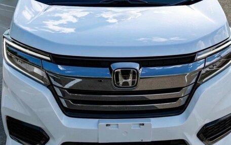 Honda Stepwgn IV, 2021 год, 1 970 000 рублей, 3 фотография