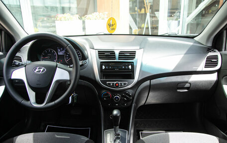 Hyundai Solaris II рестайлинг, 2011 год, 795 000 рублей, 17 фотография