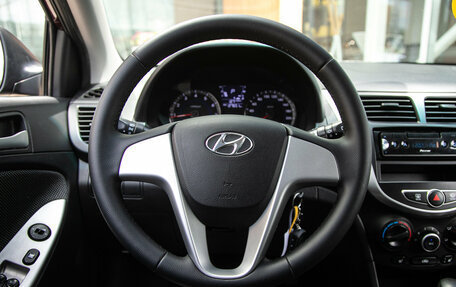 Hyundai Solaris II рестайлинг, 2011 год, 795 000 рублей, 16 фотография