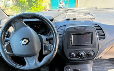 Renault Kaptur I рестайлинг, 2017 год, 1 350 000 рублей, 8 фотография