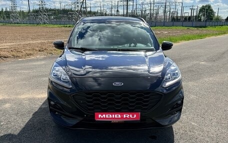 Ford Kuga III, 2022 год, 1 990 000 рублей, 1 фотография