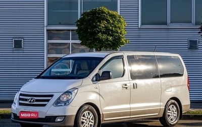 Hyundai H-1 II рестайлинг, 2016 год, 2 395 000 рублей, 1 фотография