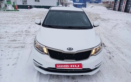 KIA Rio III рестайлинг, 2015 год, 600 000 рублей, 1 фотография