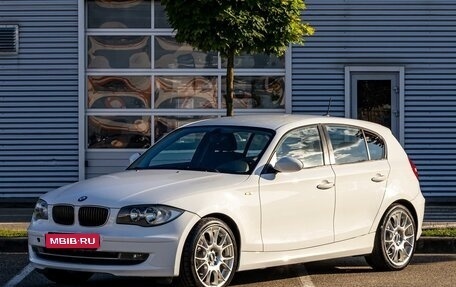 BMW 1 серия, 2008 год, 895 000 рублей, 1 фотография