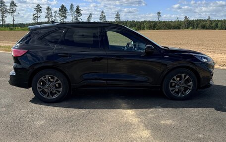 Ford Kuga III, 2022 год, 1 990 000 рублей, 6 фотография