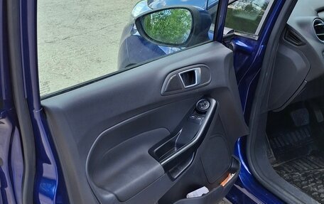 Ford Fiesta, 2016 год, 950 000 рублей, 10 фотография