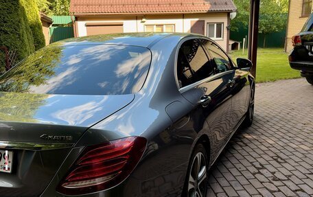 Mercedes-Benz E-Класс, 2017 год, 3 700 000 рублей, 5 фотография